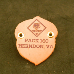 537 - Acorn Neckerchief Slide