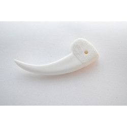 116 - White Plastic Bear Sized Claw (Package of 25)