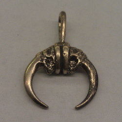 804 - Sterling Silver - Sm Points In Claw Pendant (Package of 10)